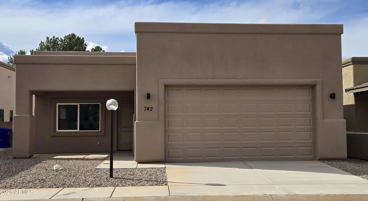 742 S Meadowood Lane, Sierra Vista, AZ 85635 - #1