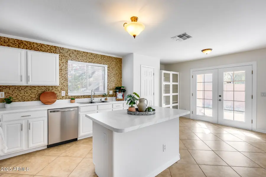 11467 W Austin Thomas Drive, Surprise, AZ 85378 - Image #2