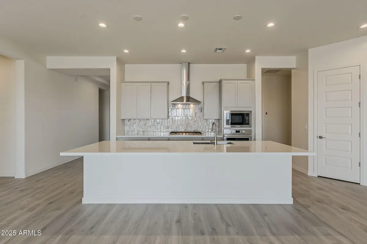 19019 W Ocotillo Road, Waddell, AZ 85355 - Image #1