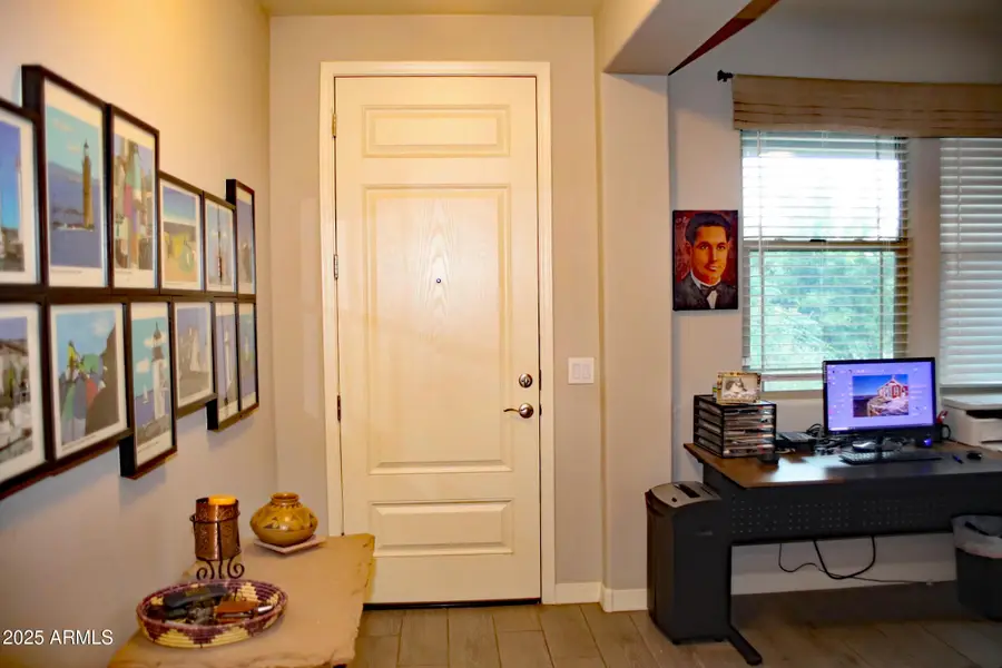 18597 W Robin Lane, Surprise, AZ 85387 - Image #2