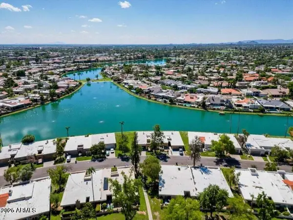 8166 E Del Caverna Drive, Scottsdale, AZ 85258