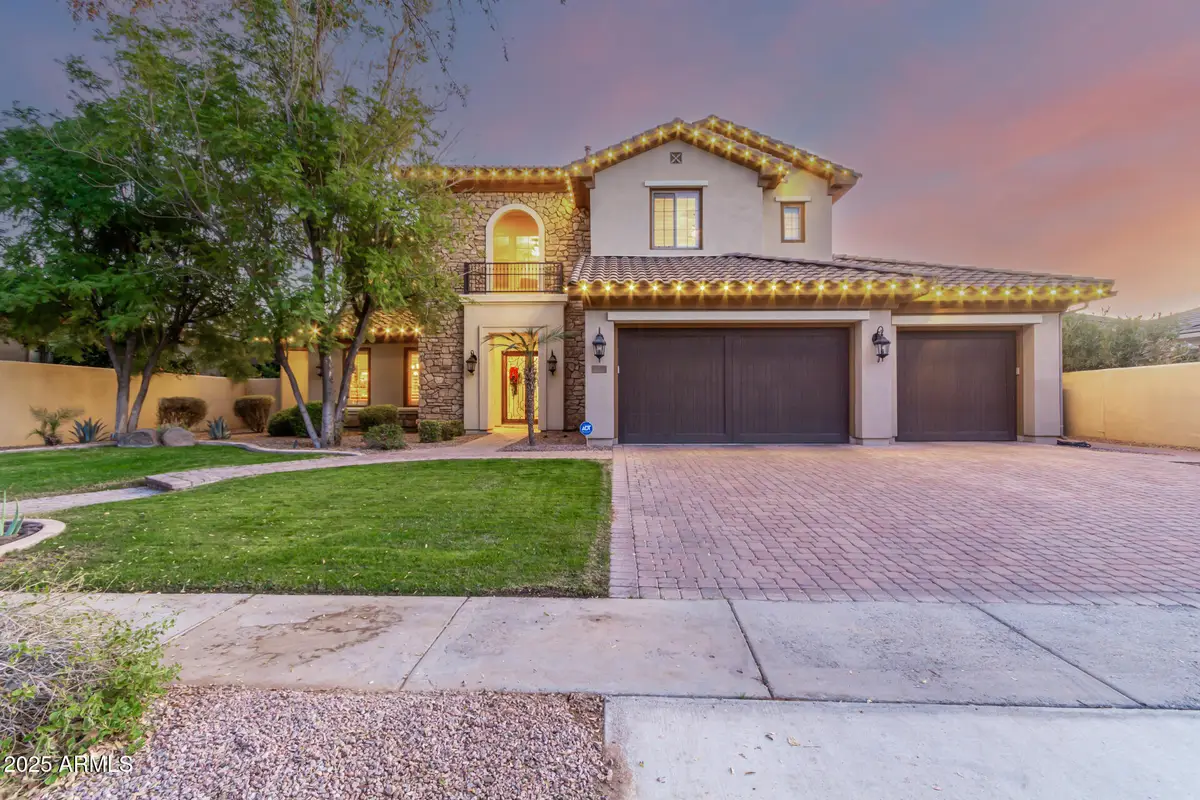 307 W Alamosa Drive, Chandler, AZ 85248 - Image #1