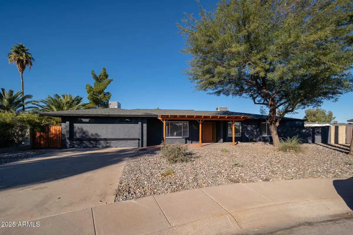 3836 W Desert Cove Avenue, Phoenix, AZ 85029 - Image #1