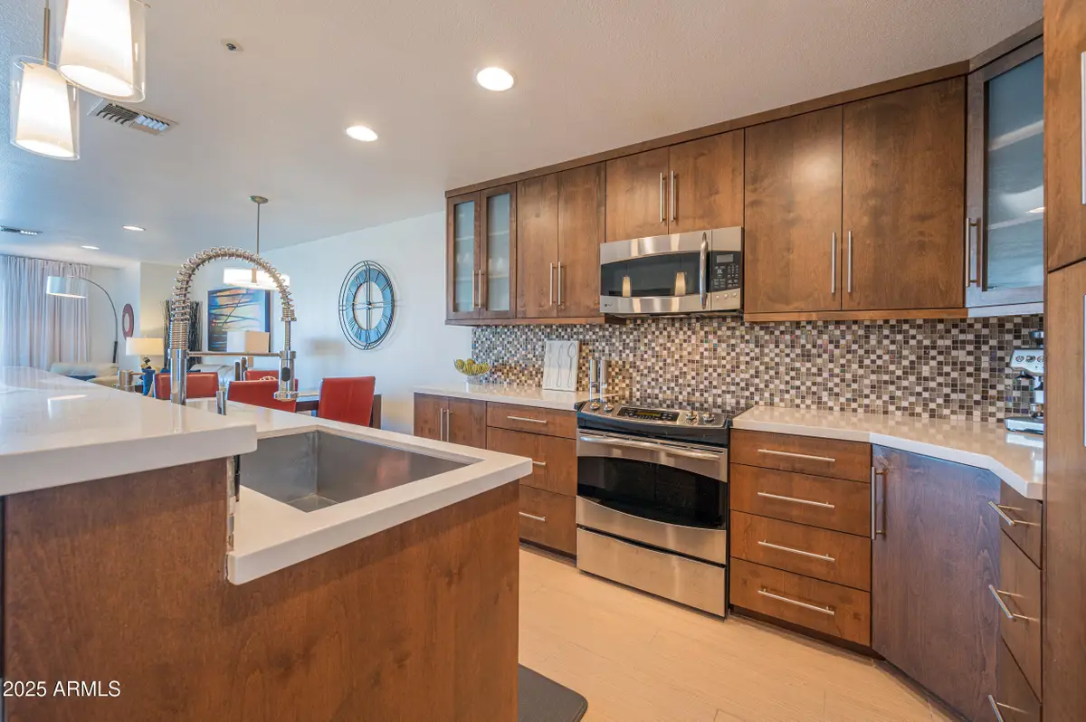 10080 E Mountainview Lake Drive #258, Scottsdale, AZ 85258 - Image #1