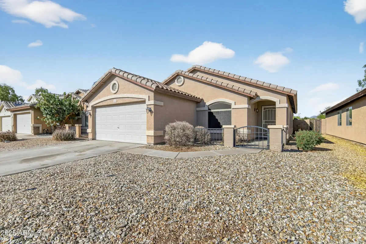25792 W Kendall Street, Buckeye, AZ 85326 - Image #1