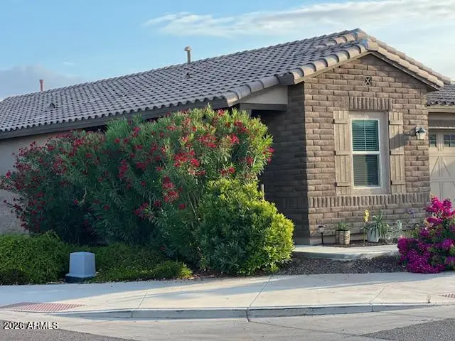 9341 W Willow Bend Lane, Phoenix, AZ 85037 - Image #1