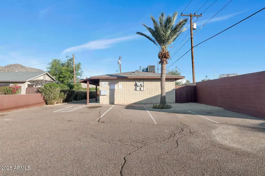 822 E Carol Avenue, Phoenix, AZ 85020 - Image #2