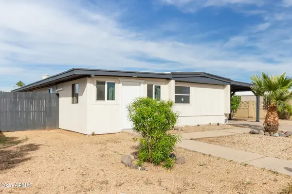 422 E Wagoner Road, Phoenix, AZ 85022