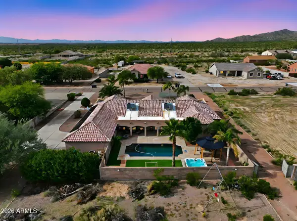 9777 N Chemehlevi Drive, Casa Grande, AZ 85122