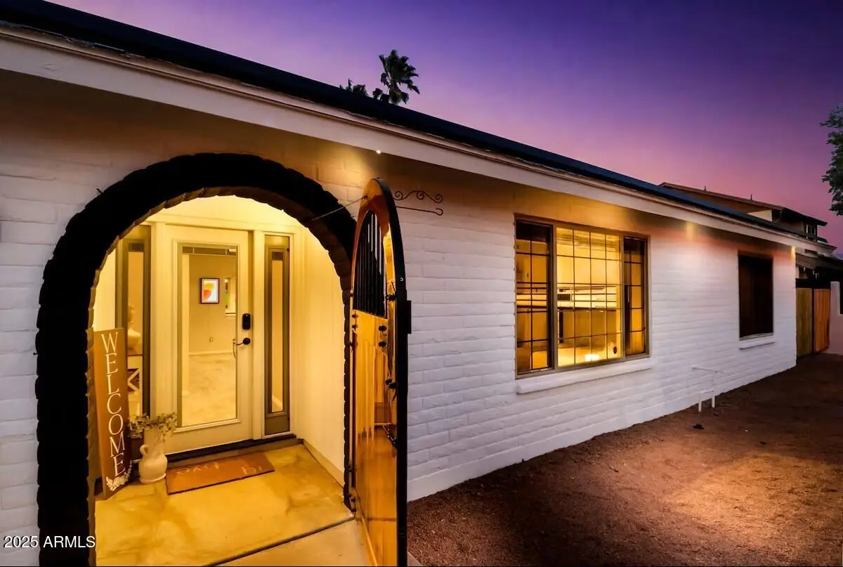 922 W Monte Avenue, Mesa, AZ 85210 - Image #1