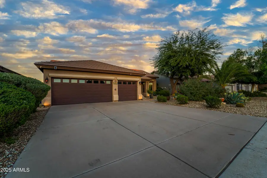 1021 S Western Skies Drive, Gilbert, AZ 85296 - Image #2