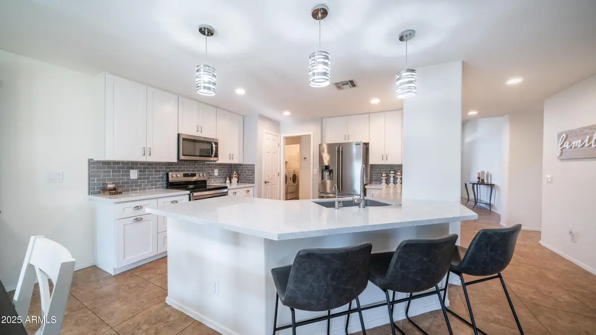 1077 E Loma Vista Street, Gilbert, AZ 85295 - Image #1