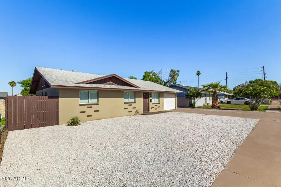 334 E Holmes Avenue, Mesa, AZ 85210 - Image #3