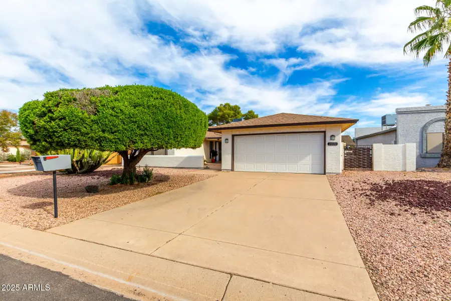 26435 S Hogan Drive, Sun Lakes, AZ 85248 - Image #2