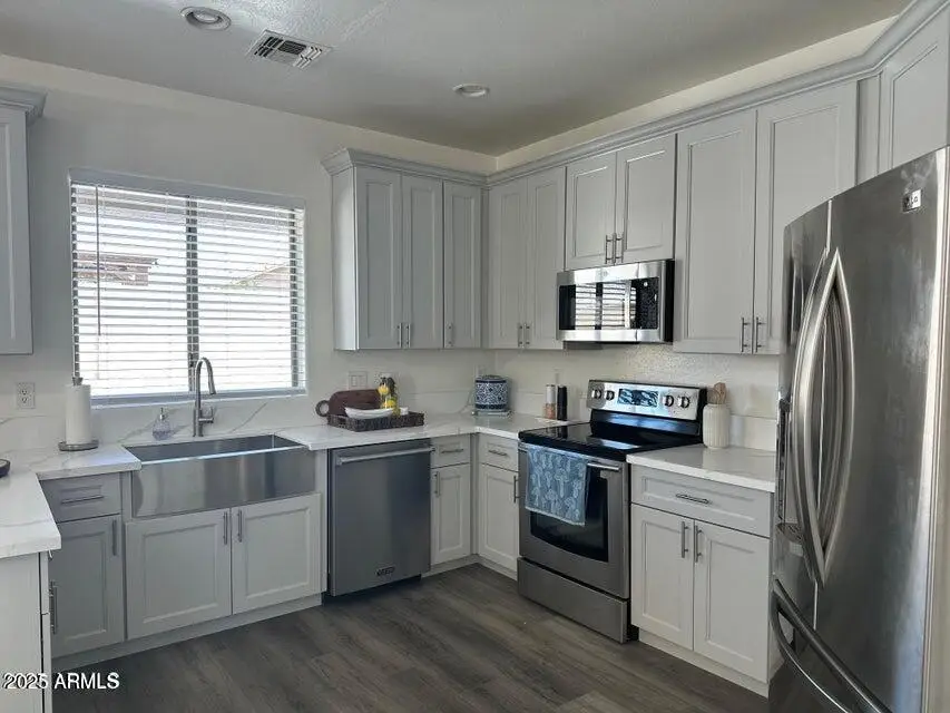 6421 S 23rd Drive, Phoenix, AZ 85041 - Image #2