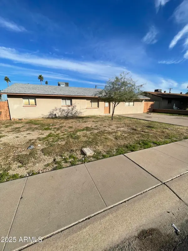 330 E Desert Drive, Phoenix, AZ 85042