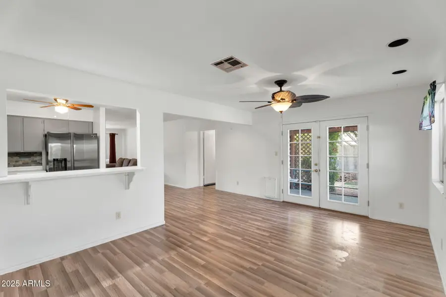 7420 W Mission Lane, Peoria, AZ 85345 - Image #2