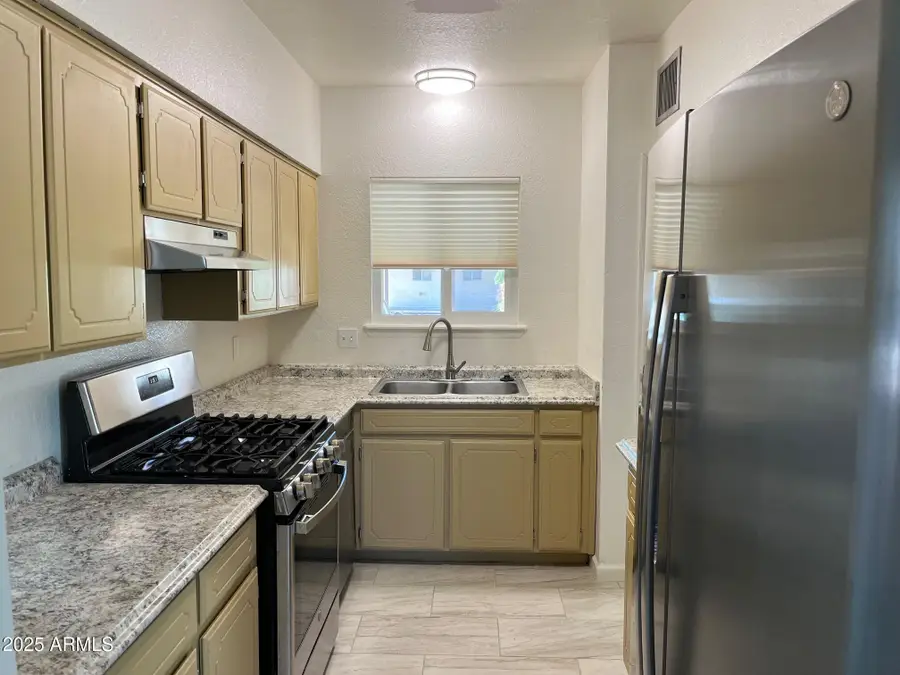 1936 Paseo De La Luna -- #16, Sierra Vista, AZ 85635 - Image #2