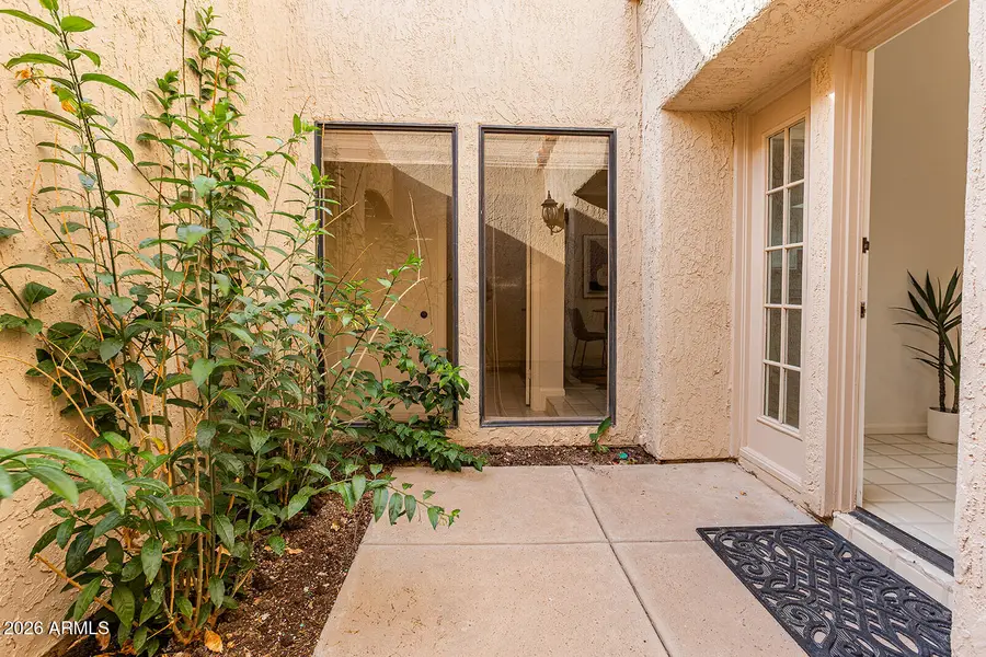 2626 E Arizona Biltmore Circle #15, Phoenix, AZ 85016 - Image #2