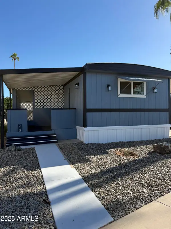 305 S Val Vista Drive #188, Mesa, AZ 85204