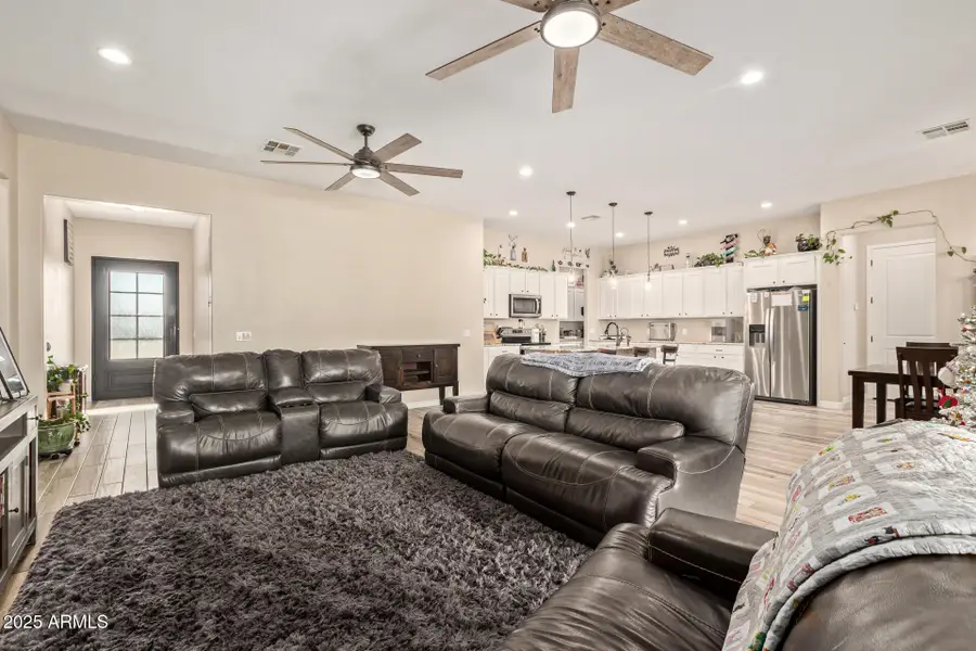 8998 W Garnet Mountain Drive, Casa Grande, AZ 85194 - Image #2