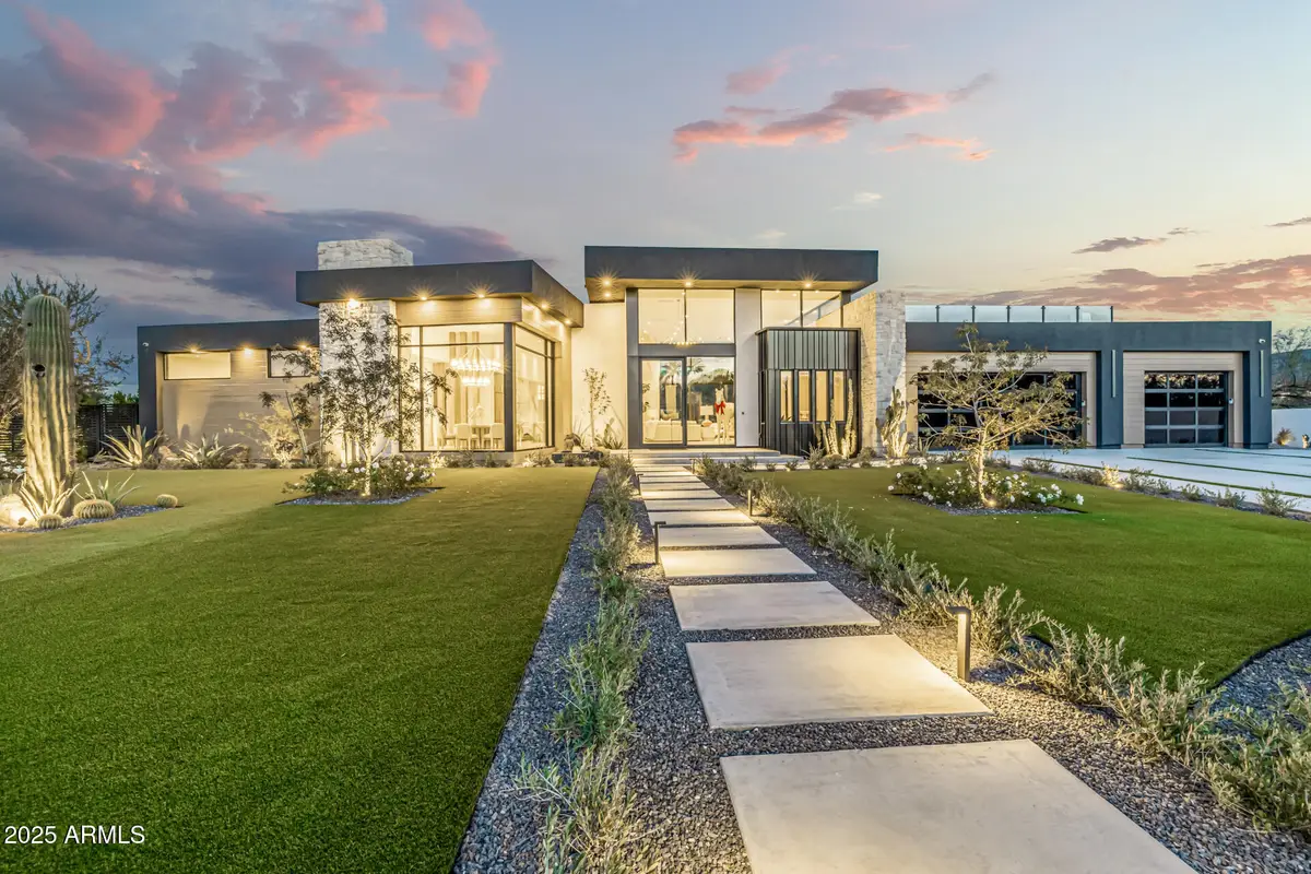 5249 N 37th Place, Paradise Valley, AZ 85253 - Image #1