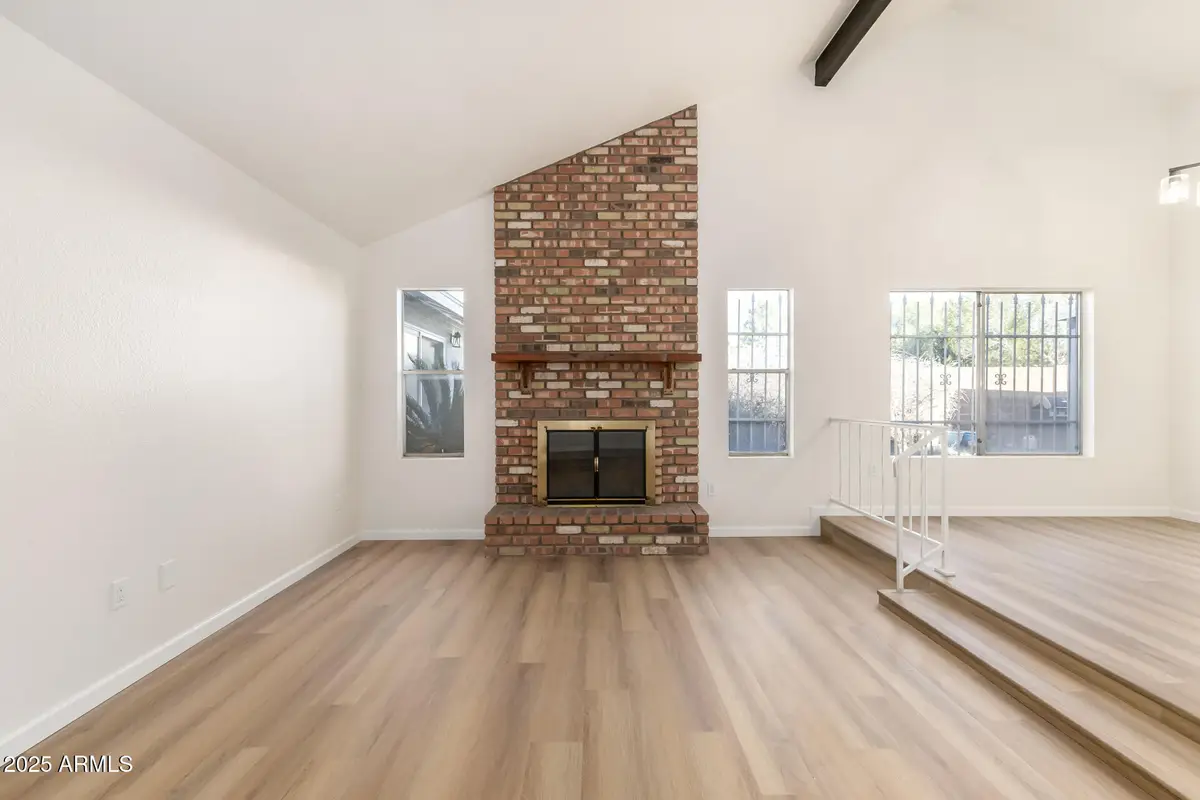 16275 N 30th Drive, Phoenix, AZ 85053 - Image #1