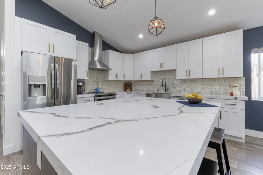 2511 E Earll Drive, Phoenix, AZ 85016 - Image #2