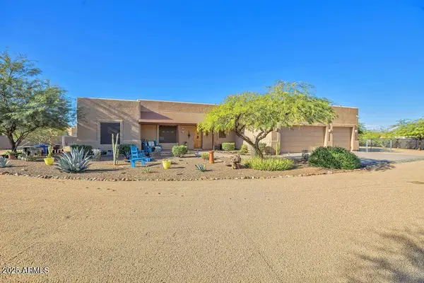 1053 E Maddock Road, Phoenix, AZ 85086