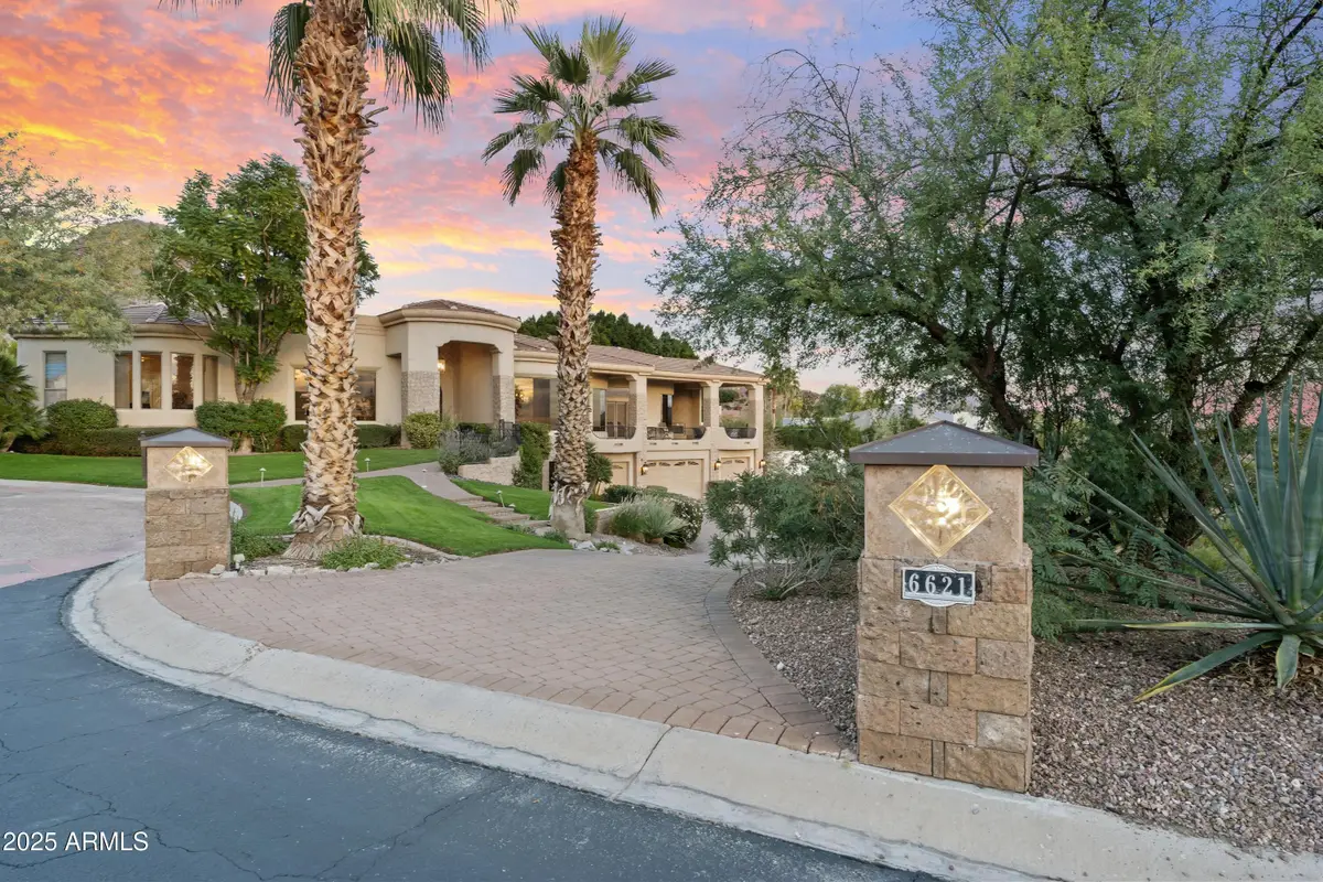 6621 N Arizona Biltmore Circle, Phoenix, AZ 85016 - Image #1