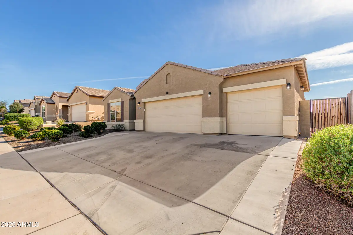 10749 W Swayback Pass Pass, Peoria, AZ 85383 - Image #1
