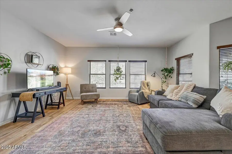 33550 N Dove Lakes Drive #2009, Deer Valley, AZ 85331 - Image #3