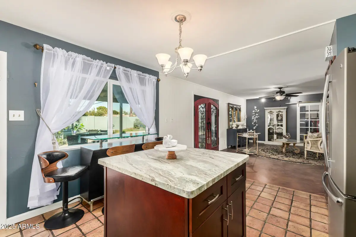 2302 W Berridge Lane, Phoenix, AZ 85015 - Image #1