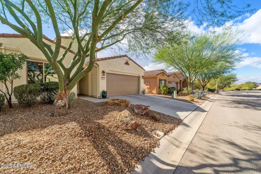 883 N Broken Hills Drive, Sahuarita, AZ 85614 - Image #2
