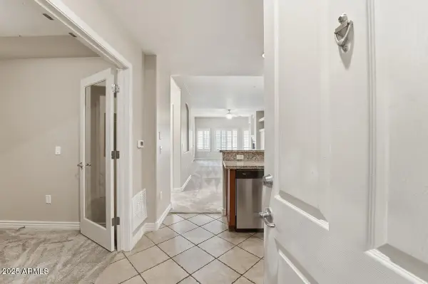 5450 E Deer Valley Drive #2024, Phoenix, AZ 85054