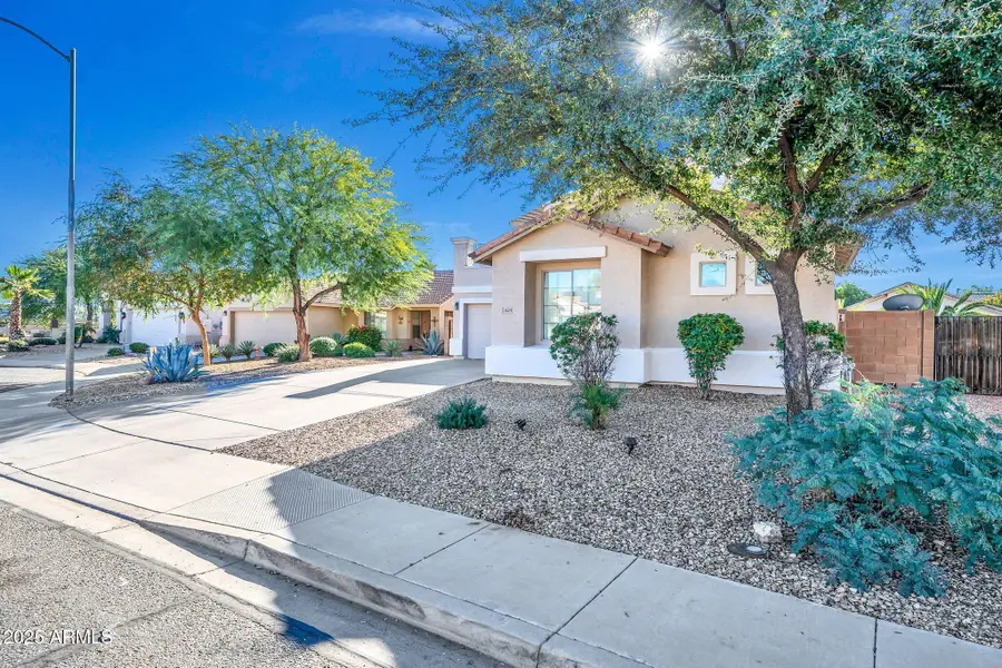 16529 W Saguaro Lane, Surprise, AZ 85388 - Image #2