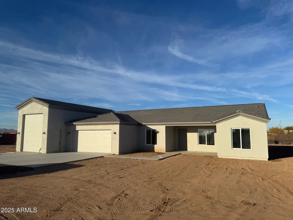 28328 N 220th Avenue, Wittmann, AZ 85361 - Image #1
