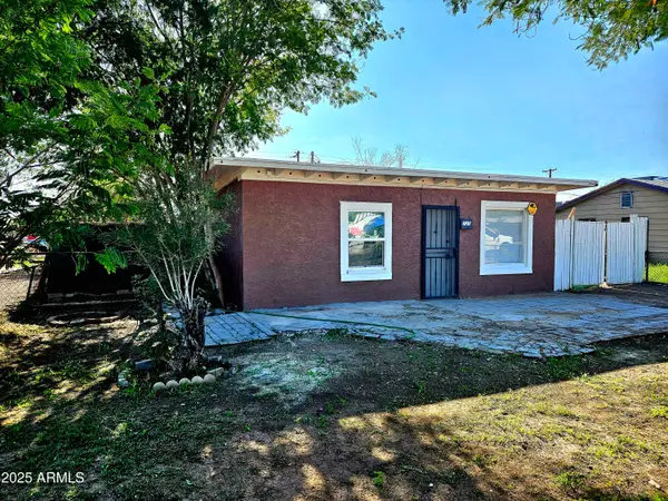 725 W Southgate Avenue, Phoenix, AZ 85041