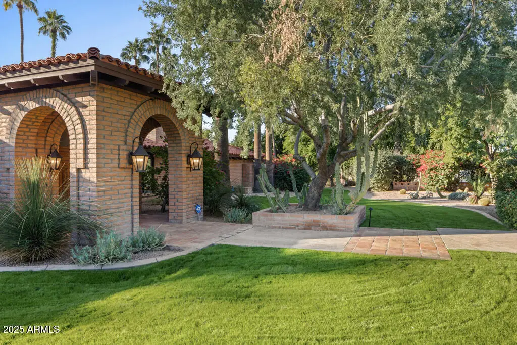 5401 E Mariposa Street, Phoenix, AZ 85018 - Image #1