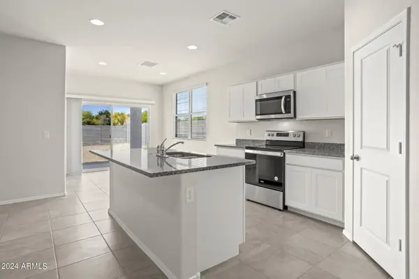 1313 W Hess Avenue, Coolidge, AZ 85128