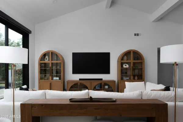 9049 N 81st Street, Scottsdale, AZ 85258