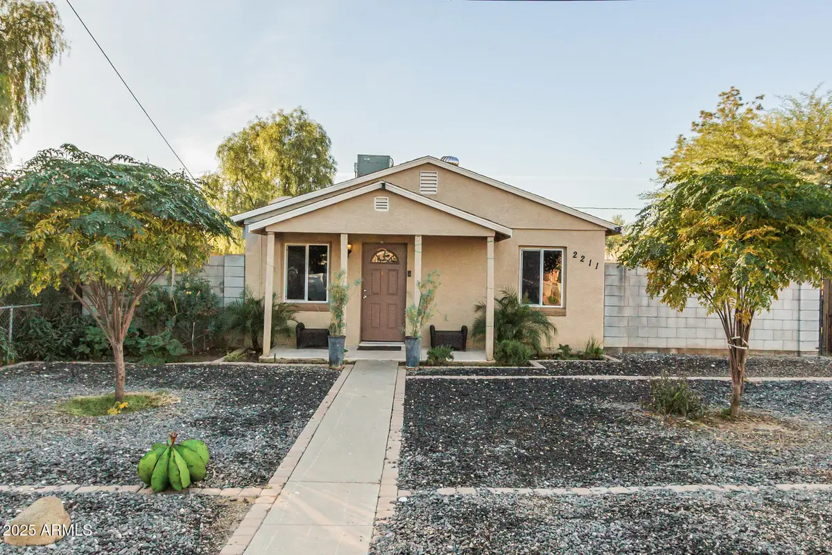 2211 W Medlock Drive, Phoenix, AZ 85015 - Image #1