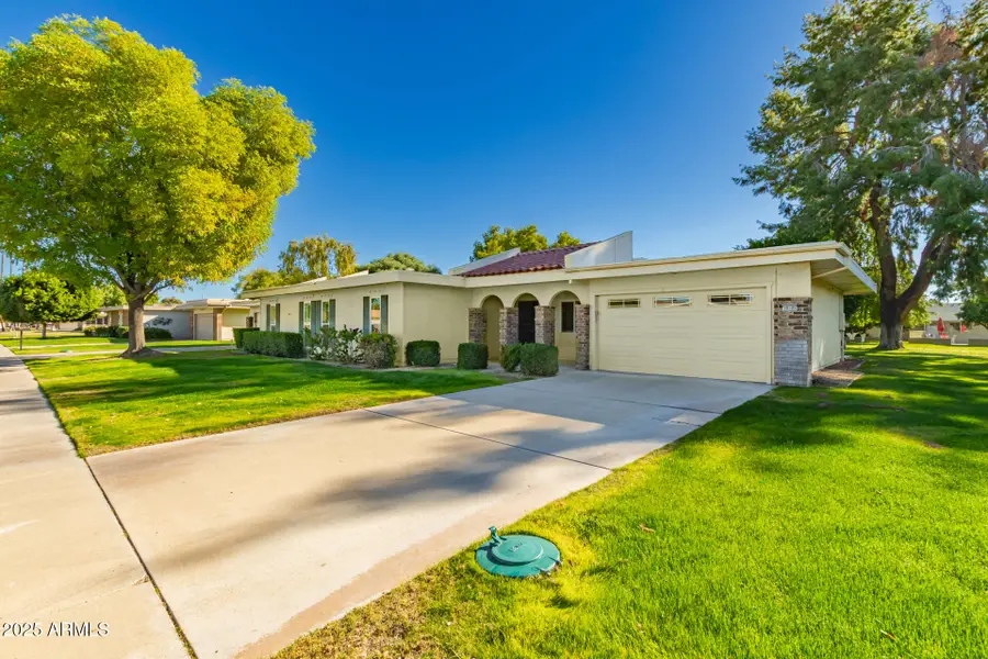 10105 W Highwood Lane, Sun City, AZ 85373 - Image #3