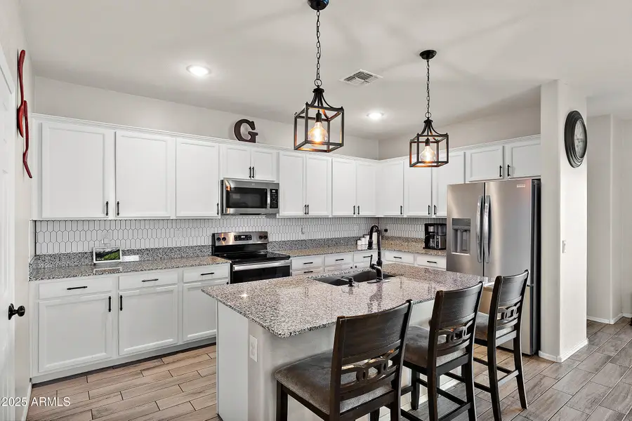 242 W Pacific Drive, Casa Grande, AZ 85122 - Image #2