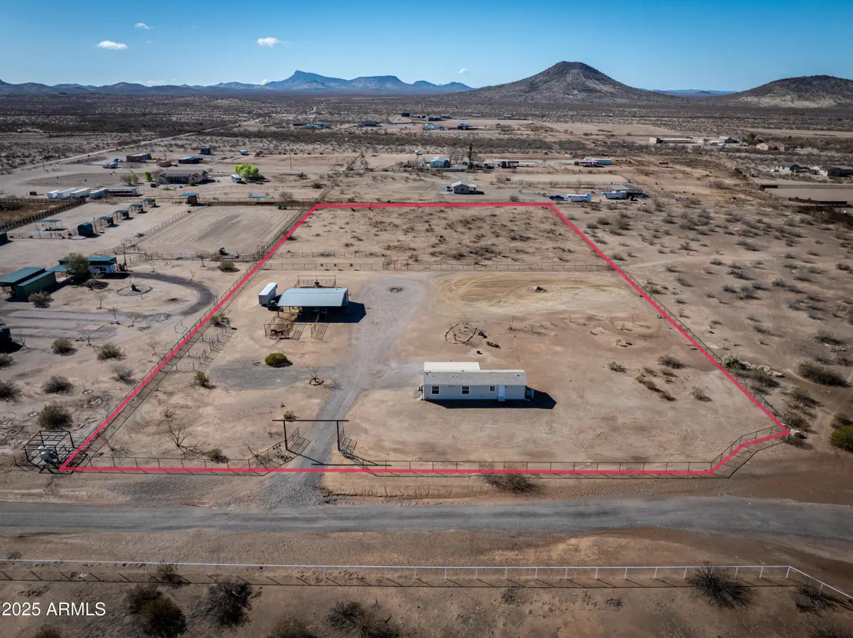 45409 W Luray Road, Wickenburg, AZ 85390 - Image #1