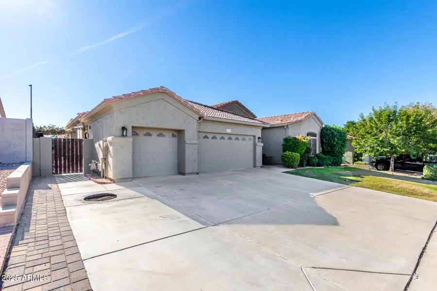 10625 W Harmony Lane, Peoria, AZ 85382 - Image #2