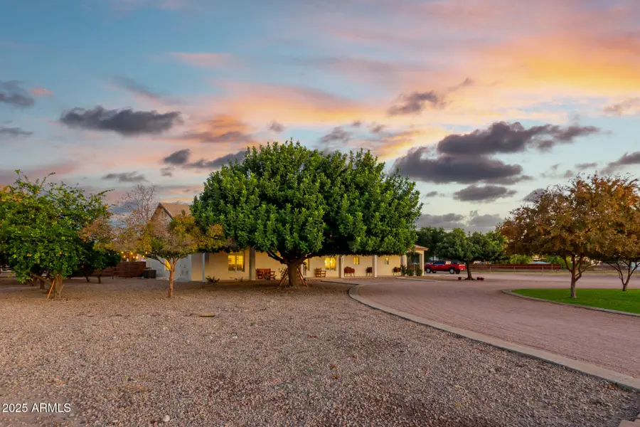 39791 N Country Lane, San Tan Valley, AZ 85140 - Image #2