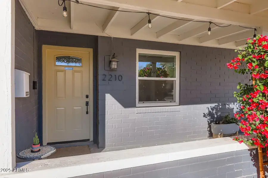 2210 E Cambridge Avenue, Phoenix, AZ 85006 - Image #2