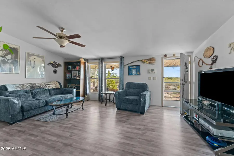 30040 W Redbird Road, Wittmann, AZ 85361 - Image #3