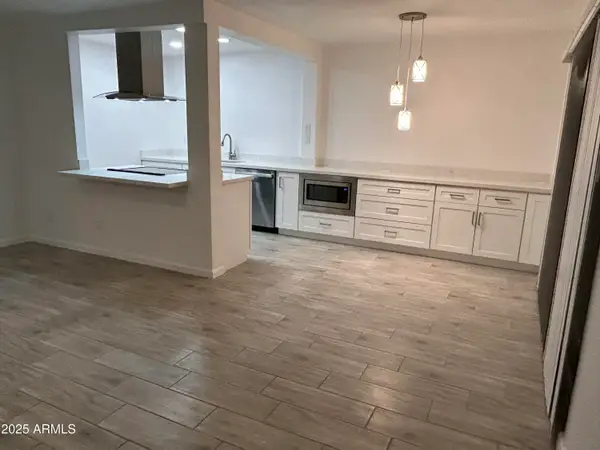 3416 N 44 Street #10, Phoenix, AZ 85018